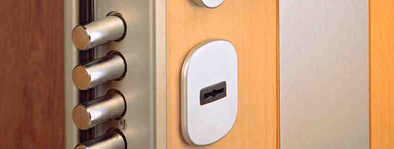 cerradura de seguridad 792x300 - Cambiar Cerradura Chamartin Apertura Puerta Chamartin Precio