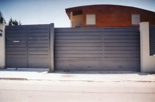 Correderas 1 - Reparaci&oacute;n Puertas de Garaje Alcal&aacute; de Henares