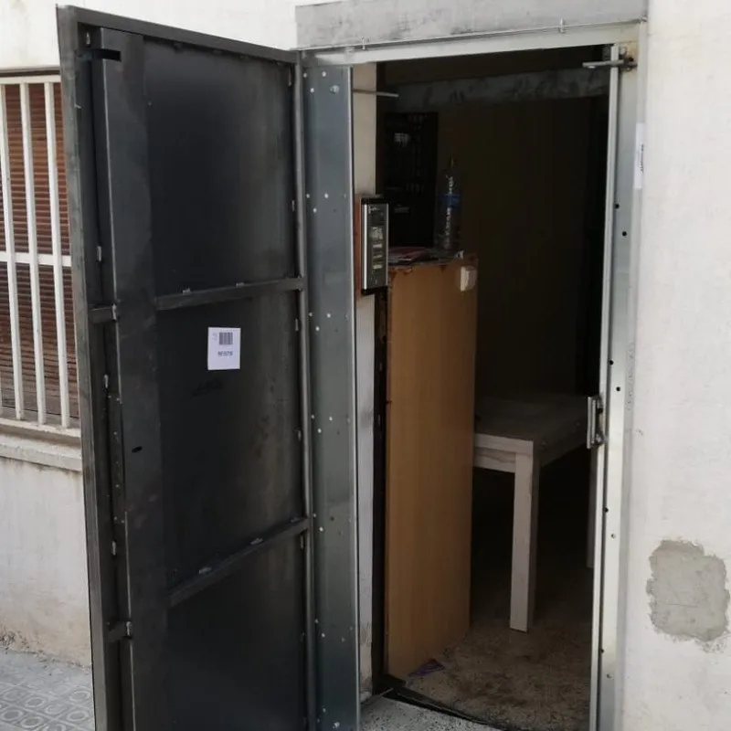 Puertas Antiokupa 98cm x 205cm Madrid - Imagen 2